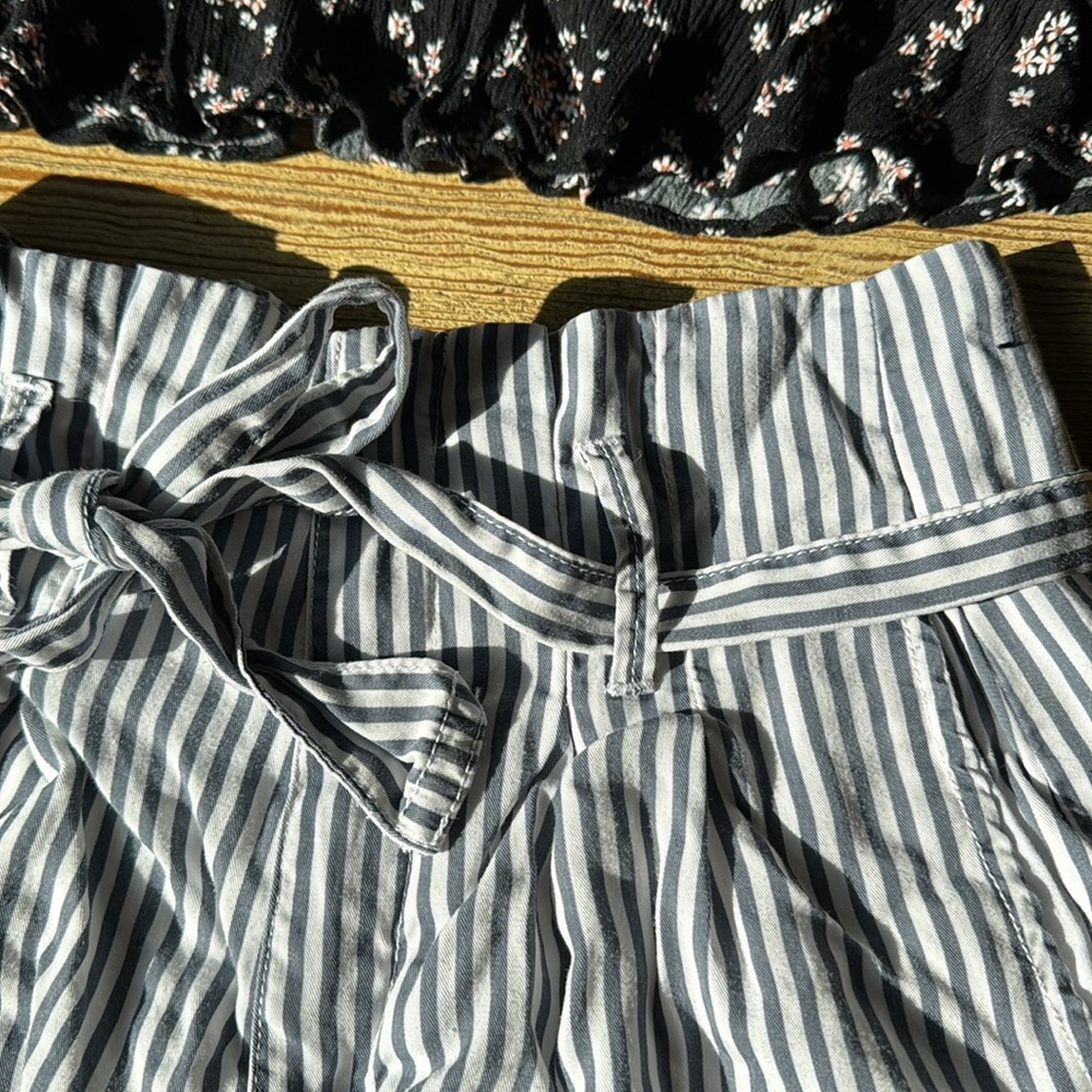 Abercrombie & Fitch Skirt and Shorts - Picture 7 of 9